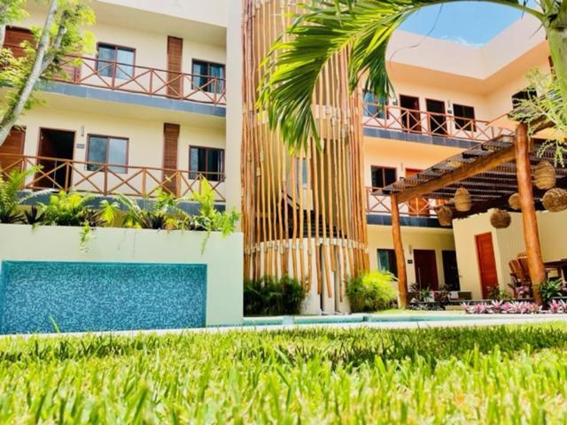 Hotel Manglar Suites Mahahual Exterior photo